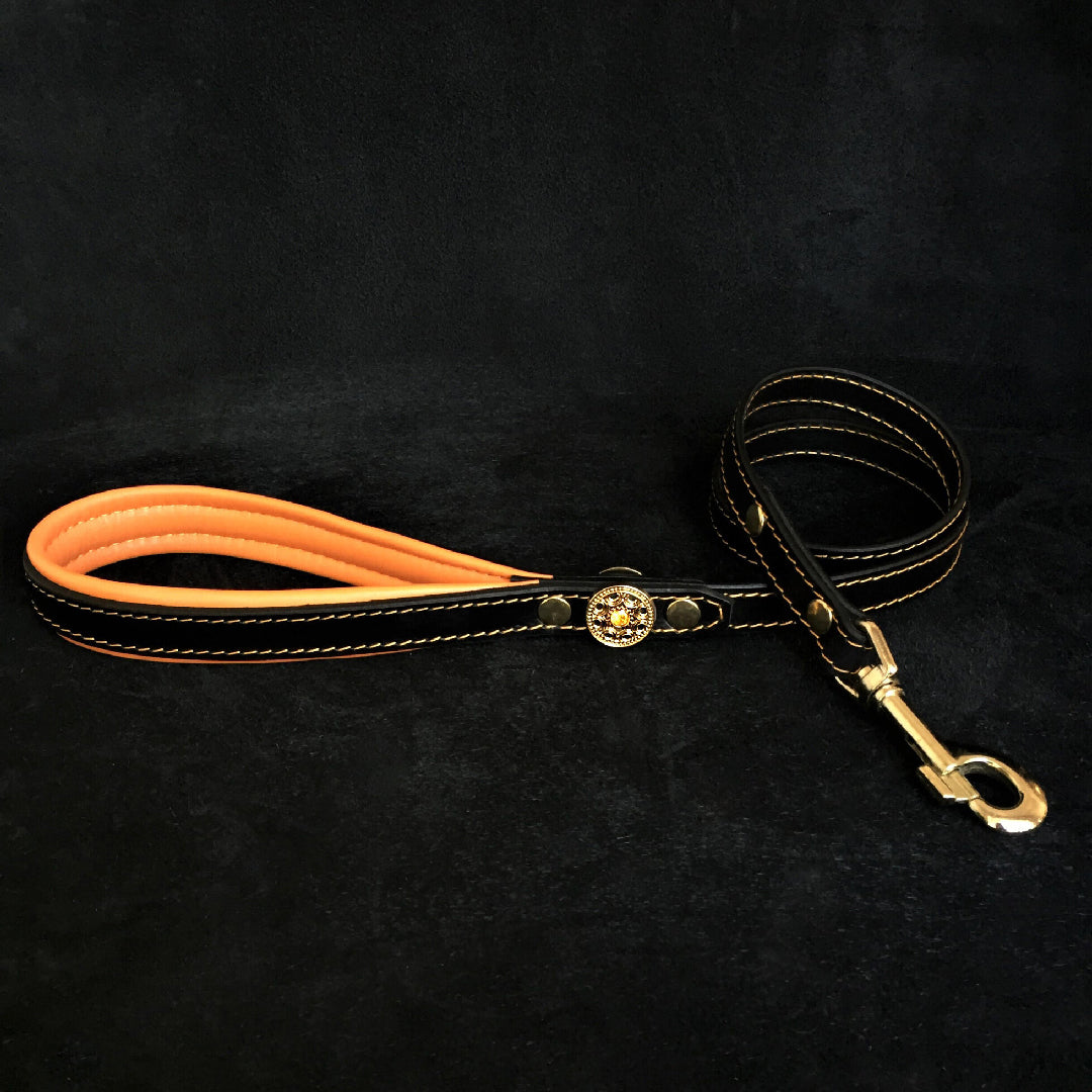 The ''Bijou'' Leather Leash BESTIA